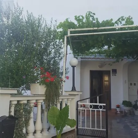 Apartment Renata *