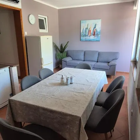 Apartment Renata *