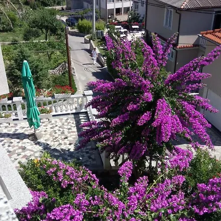 Renata Apartman Rab Town